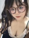 蜀山大胸眼镜妹