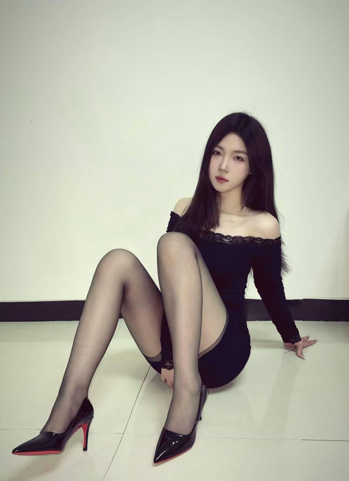 r.jpg